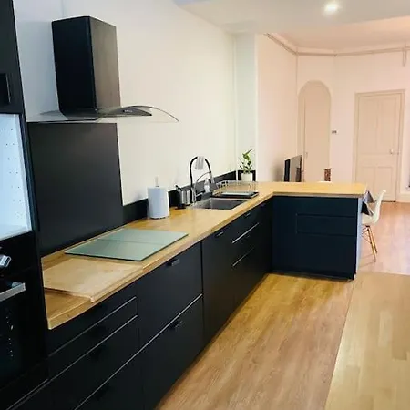 Apartment Avec Terrasse Et Jardin Prive Thermal